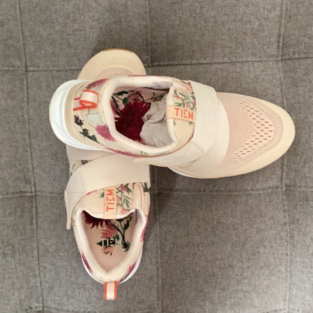 As New Tiem Cycling Shoes